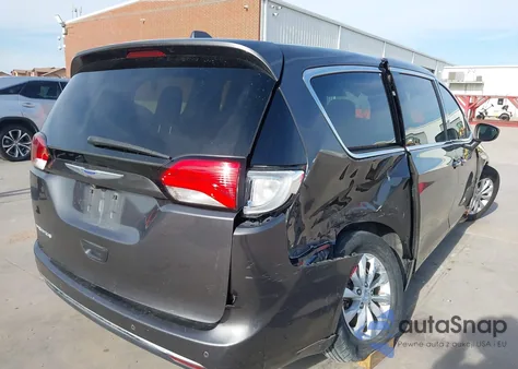 2019 Chrysler Pacifica Touring Plus z USA, uszkodzony, nr VIN 2C4RC1FG9KR576977
